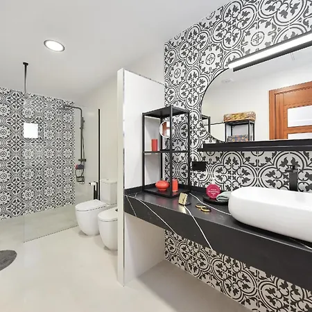 Luxury With Sea View And Swimming Pool Up To 8 Persons Apv Paros Golden Villa *